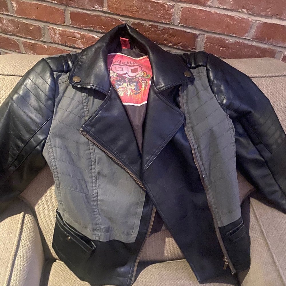 Leather jacket - Picture 12 of 15